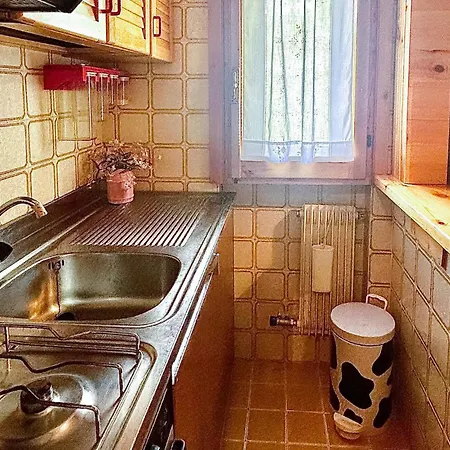 2 Bedroom Nice In Apartment
